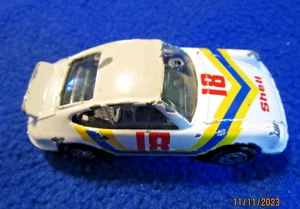 corgi Porsche Carrera 6 No 18 Shell Major Paint Rub off hole in windscreen - Picture 1 of 6