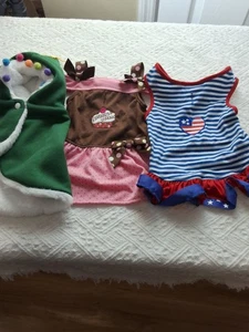 Dog Dress Clothes Lot Of 3 Maxs Closet & Christmas Holiday Cape Sz M - Picture 1 of 11