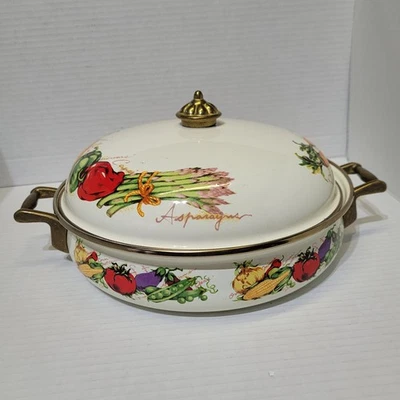 Vintage FARMERS MARKET Enamel Covered Casserole Pot & Lid, TableTops Unltd - Image 1 of 4