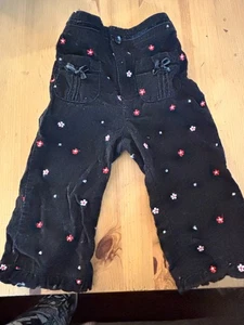 Sonoma Mädchen Größe 12 Monate schwarz Cord Schleifen Rüschen bestickt Blumen Hose - Bild 1 von 5