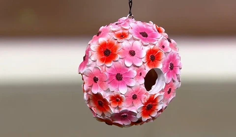 Cute PINK Floral Resin Birdhouse Hydrangea By Marigold Hanging Chain 7x7” New Cover