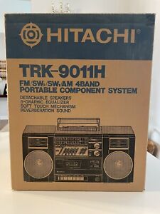 VINTAGE Hitachi TRK-9011H Detachable Speakers Boombox BRAND NEW (NOS)