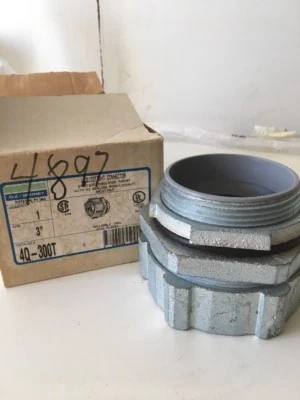 Conector Liquidtight 3" Recto Aislado 4Q-300T Hierro Maleable Foto 1 de 4