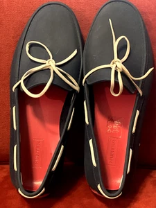 navy and red rubbery Hunter flats - Picture 1 of 5