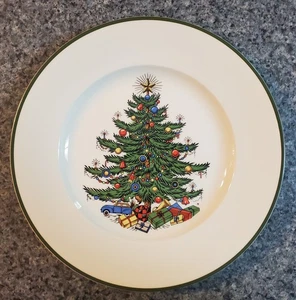 Cuthbertson Original Christmas Tree Dinner Plate 10" narrow green band England - Picture 1 of 4