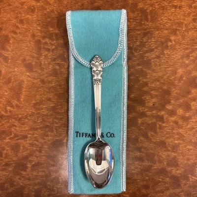 Cuchara para bebé Tiffany and Co Sterling Foto 1 de 4