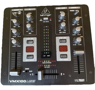 Behringer Pro Mixer | Negro VMX100USB Mezclador DJ de 2 Canales | Ritmos | Sonidos | DJ Foto 1 de 4