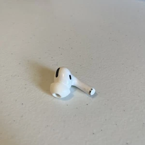 Apple AirPods Pro 2nd Gen. USB-C Replacement - Right Side Only A3047 - Zdjęcie 1 z 4