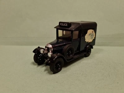 MATCHBOX CODE 3 MORRIS MINOR VAN POLICE UK SCALA 1/43  - Immagine 1 di 4