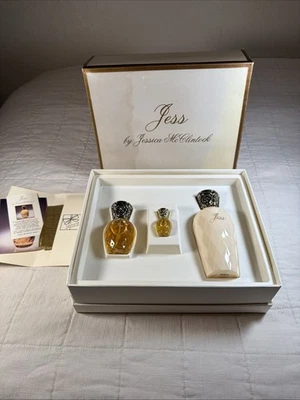JESS by JESSICA Mc CLINTOCK 3 PIECES GIFT SET :1.0 Spray,Mini 7 Fl Lotion 90s - Image 1 of 4