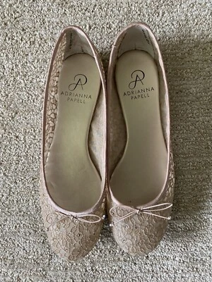 Pisos de ballet Adrianna Papell Shirley 7 diamantes de imitación adornados ballet encaje rosa Foto 1 de 4