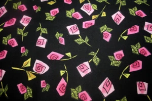 TRINITY ROSE IN BLACK AND PINK FROM LORALIE - 100% COTTON FABRIC - Picture 1 of 3