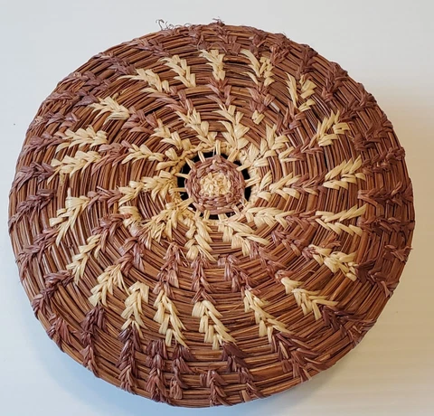 Pine Needle Basket Lid Handmade Natural Decorative Container Trinket Cover
