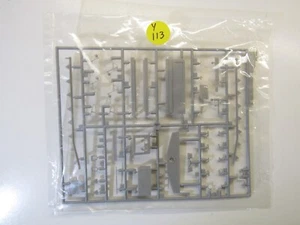 Dragon 1:35 Scale StuG lV Sprue "J"👀Parts Only👀Sealed - Picture 1 of 2