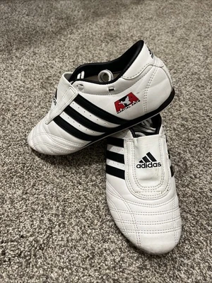 adidas Martial Arts Training Shoes for Kids Taekwondo, Karate Size 5 - Image 1 of 4