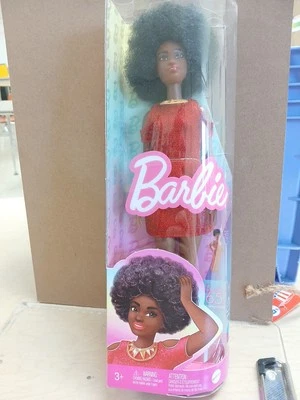 Barbie 65 Aniversario Muñeca Fashionistas #221 Vestido Afro Rojo Inspirado en 1980 Foto 1 de 3