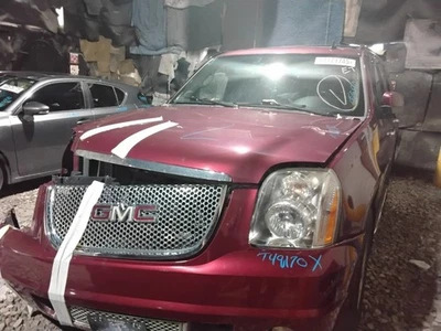 2010 GMC Yukon 6.2L Engine Motor OEM 153K Miles - LKQ433598611 - Image 1 of 4