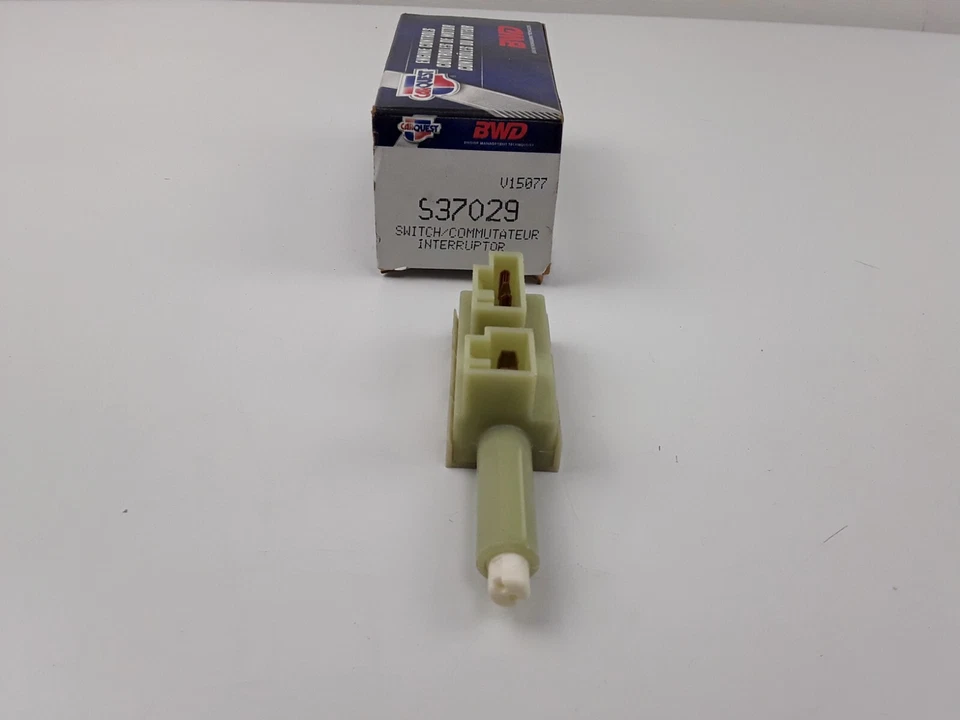 Interruptor de luz de freio para Pontiac Aztek 01-05, Buick Rendezvous 02-07 - Imagem 1 de 4