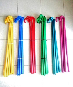 2 BASTONI IN PLASTICA GRANDE COLORATI PER ALLEVATORI PASTORI E CONTADINI - Foto 1 di 5
