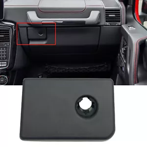 Cubierta de pestillo con cierre de guantera negra para Mercedes Benz Clase G W463 2004-2018 - Imagen 1 de 5