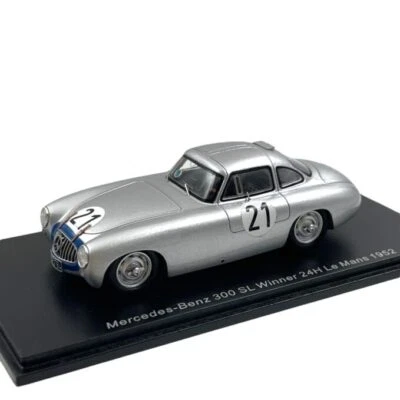 Modellino Auto Spark 1/43 Mercedes-Benz 300 SL Lang-Riess #21 Winner Le Mans ... - Immagine 1 di 4