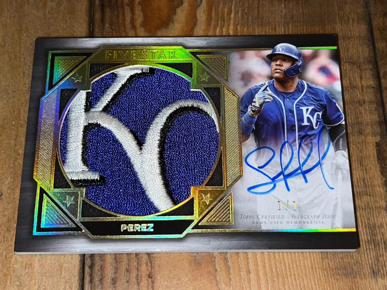 Salvador Perez 2022 Topps Five Star Jumbo Patch 1/1 Auto Autograph