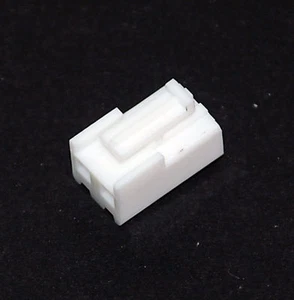 100pc JST VH Female Connector Housing pitch 3.96mm 2P Color White RoHS 710-02-V - Picture 1 of 4