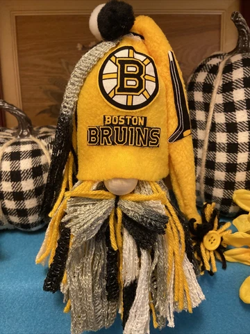 Boston Bruins Hockey Gnome Cover