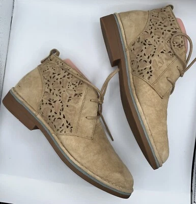 HUSH PUPPIES Medium Moyen Sand Chukka Boots Sz 9.5 Women VGC - Image 1 of 4