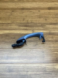 2019-2024 Audi Q3 SUV Right Exterior Door Handle 5G0837206R OEM *NOTE* - Picture 1 of 14