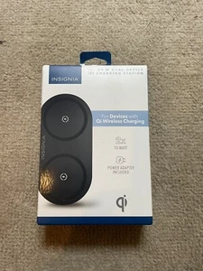 Insignia 20W Qi NEW Dual Wireless Charging Pad for Android/iPhone-Black - Photo 1 sur 3