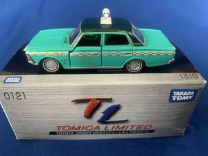 Tomica Limited Vintage 1/64 0121 Toyota Crown Ms50 Green Cab Taxi Minicar - Picture 1 of 5