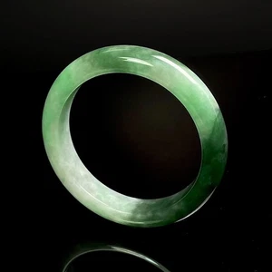 【KATHY JADE】Emerald With Green Jadeite Jade Bangle Bracelet《55mm》《Grade A》 - Picture 1 of 2