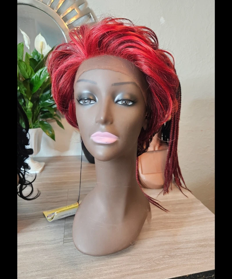 Peluca suiza corta de encaje Motown Tress Foto 1 de 4