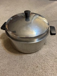 Olla de almacenamiento de horno holandés REVERE WARE 6 cuartos Pre 68 con tapa de cúpula de colección - Imagen 1 de 7