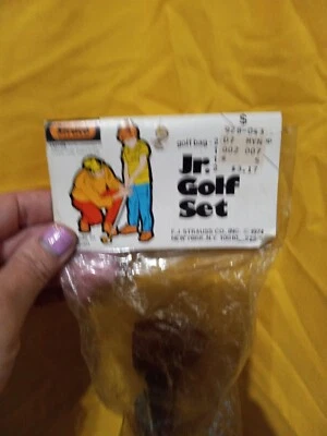 复古 Jr. 高尔夫套装 STRACO 高尔夫球包 2 铁杆 TEE 罕见 HTF — 第 1/3 张图片