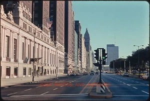 Chicago Street Scene at Dawn 1964 orig amateur 35 mm foto diapositiva años 60 americana - Imagen 1 de 1