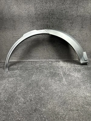 Land Rover Discovery 2018 guardabarros trasero derecho moldeado OEM HY32290E32AC Foto 1 de 4