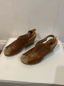 Pikolinos 42 US 11 /11.5 Benisa Leather Lasercut Leather Slingback Wedge Sandal - Picture 1 of 7