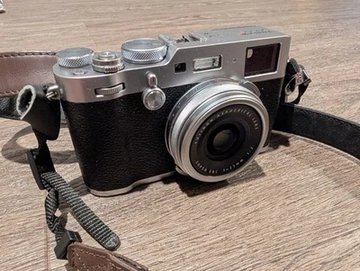 FujiFilm X100F Black & Silver Digital Camera, Box Manuals, Leather Case, SD MINT - Image 1 of 4