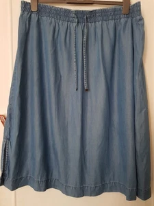 LADIES DENIM SKIRT SIZE 24 - Picture 1 of 7