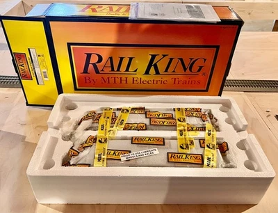 MTH Rail King 30-2450-1 Lackawanna E-8 AA Diesel Engine Set w/Proto-Sound 2.0 - Image 1 of 4