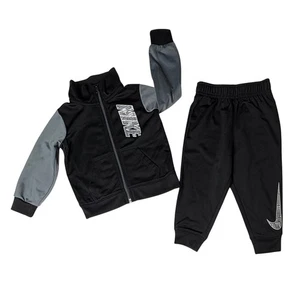 Nike schwarz Logo schwarz 2-teilig Trainingsanzug Outfit 18 Monate Kleinkind Junge Sportbekleidung - Bild 1 von 10