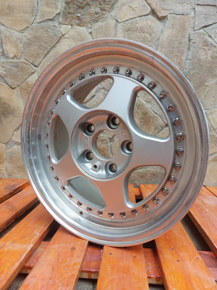 BMW Futura 16 OZ Foto 1 de 4