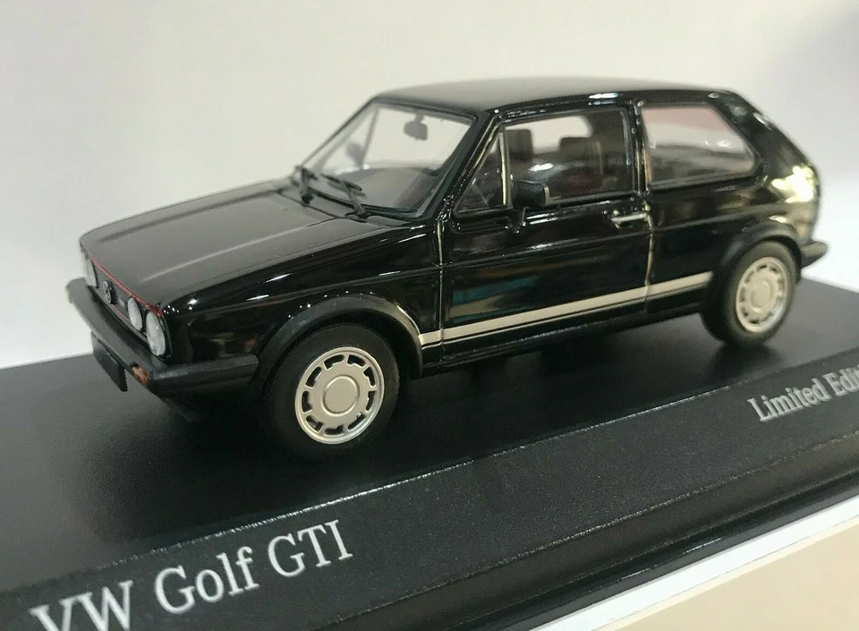 Minichamps 1/43 Volkswagen Golf GTI 3p "pirelli" 1983 Black Art. 943055174