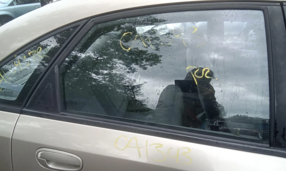 Puerta trasera cristal/ventana SUZUKI FORENZA derecha 04 05 06 07 08 Foto 1 de 1