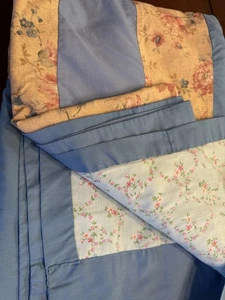 HOMEMADE Lightweight Sheet Weight PATCHWORK 88" x 43" Quilt Farmcore cottage - Picture 1 of 9