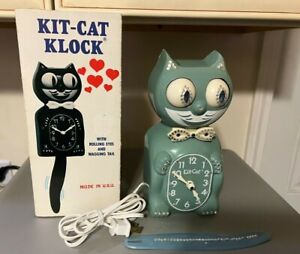 VINTAGE KIT-CAT KLOCK U.S.A. CALIFORNIA CLOCK COMPANY ELECTRIC CAT CLOCK D3