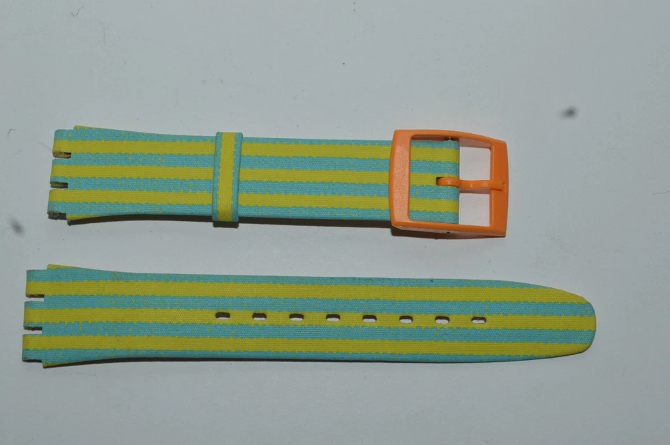 Strap for a 1993 Swatch Gents GO100 OMBRELLONE 17mm Leather France New Old Stock - Image 1 of 4