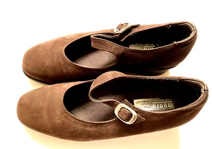 Munro AMERICA Brown Suede Single Buckle Strap Mary Jane Women's Size 4.5M Shoes - Picture 1 of 10